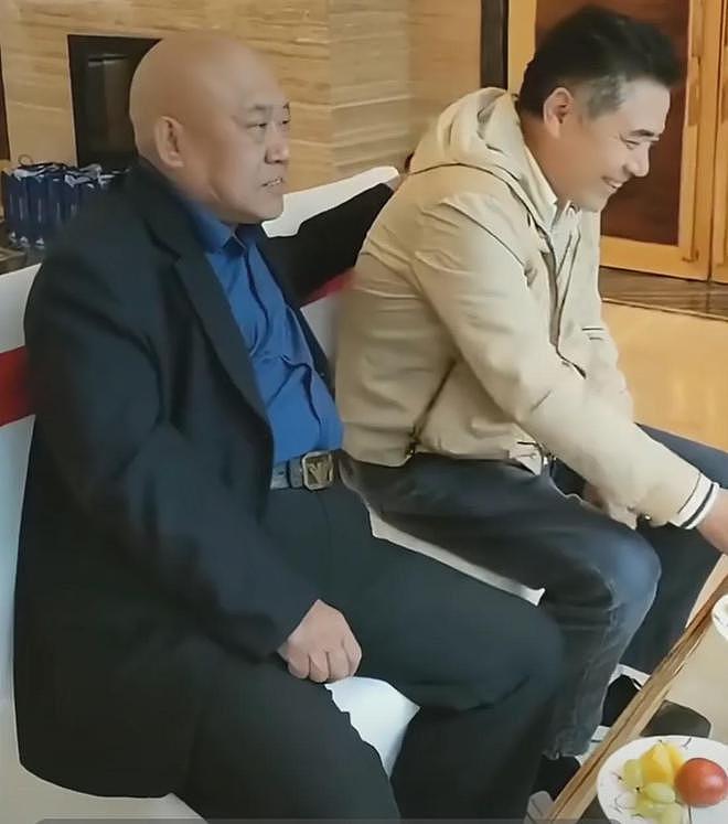 《大宅门》老演员聚会照曝光 66 岁陈宝国罕见露面 - 3