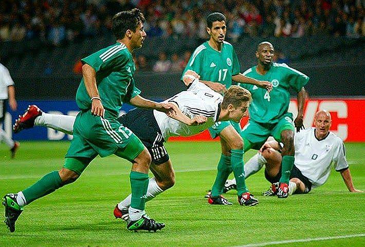 国足往事：沙特02年成为世界杯惨案队时，也曾遭到国足嘲讽 - 1