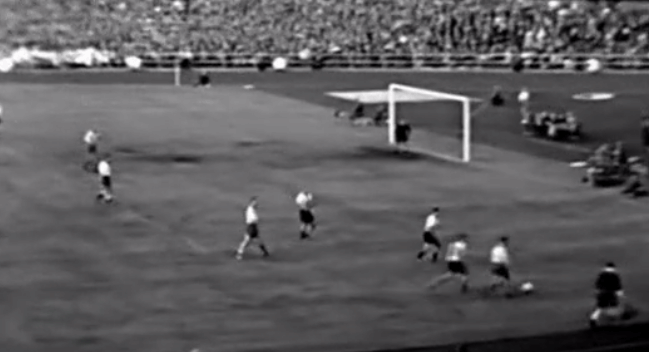 1958世界杯囧事：巴西为夺冠请来神秘人，球员被疯狂拔牙 - 4