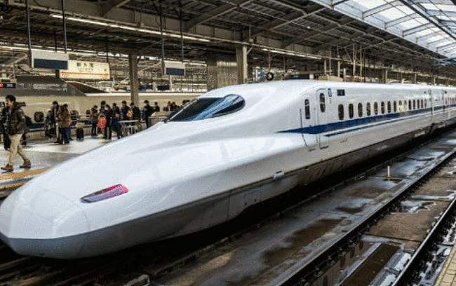 越南开出 4000 亿高铁大单，绕过中国选日本，全线通车需等到 2045 年 - 7