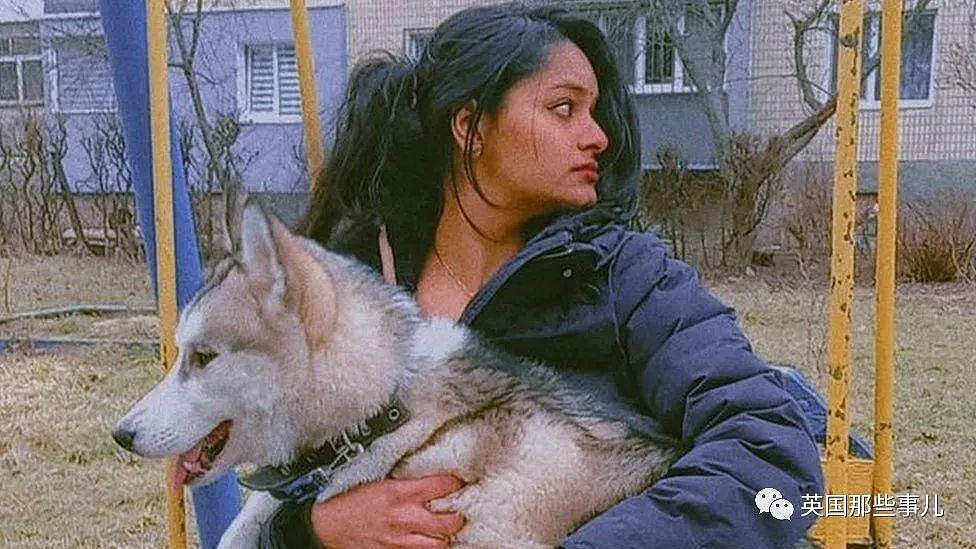 印度女孩带哈士奇逃离乌克兰，步行 20 公里过边境，历经磨难终于回家… - 6