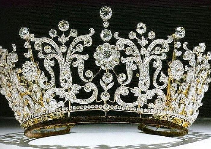 各国皇室精美头饰集，它是以公主姓名的首字母为基本造型 - 2