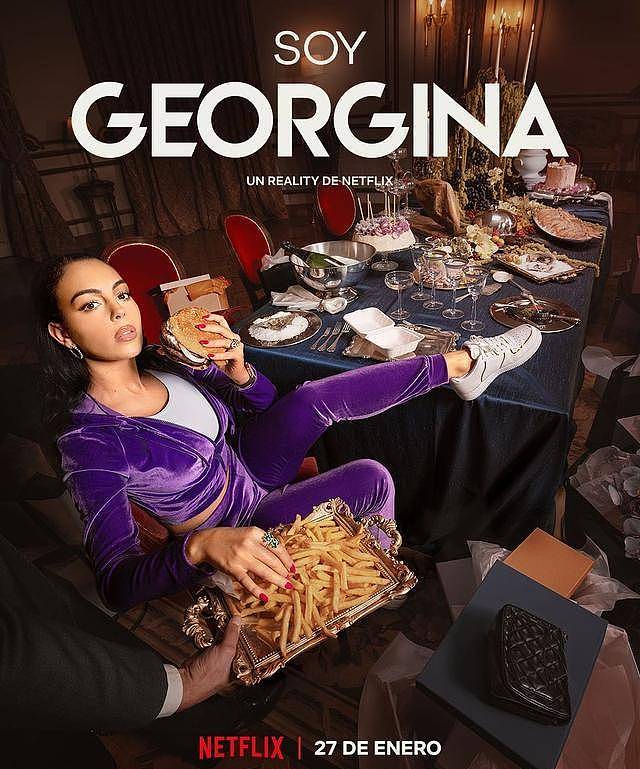 乔治娜晒纪录片封面，穿天鹅绒运动服，脚踩餐桌吃汉堡超霸气 - 1