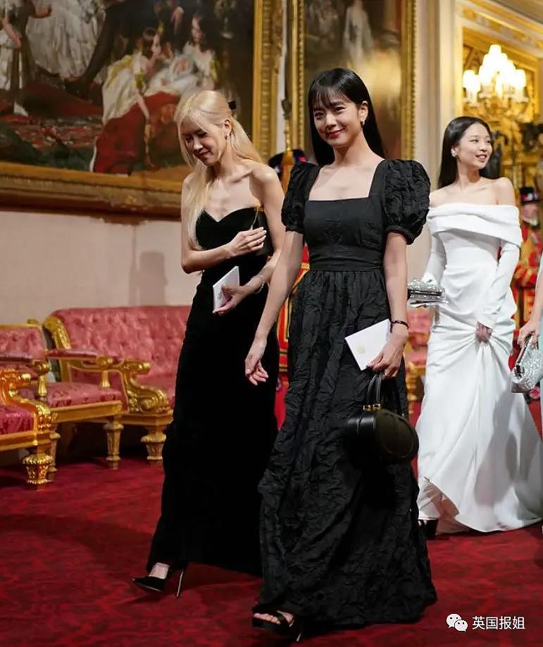 英王室为韩总统办奢华国宴！最抢镜的是凯特王妃的红衣美腿 - 42