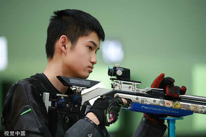 男子10米气步枪16岁盛李豪夺银牌 杨皓然获铜牌 - 1