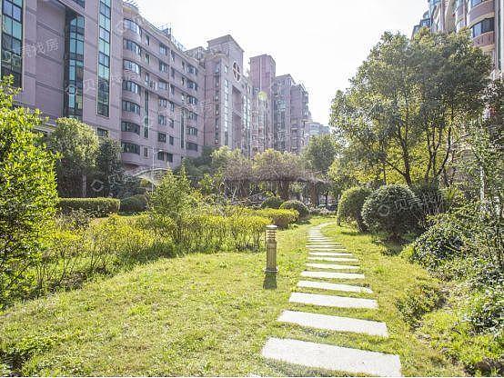 ​刘畊宏的豪宅，实为高级老破大，折射出上海房产变迁史 - 11