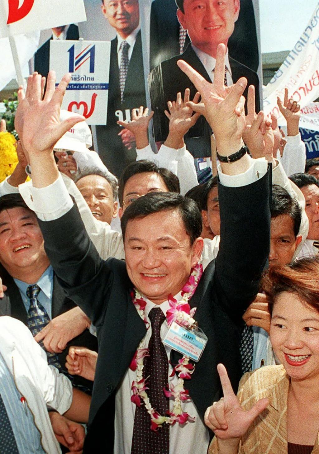 英拉的侄女又进入政坛了，泰国华裔巨商家族的荣耀与流亡之路…… - 59