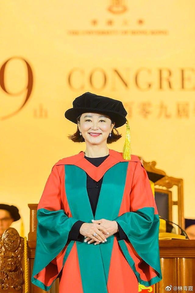 林青霞获香港大学荣誉博士学位 称要做对社会有意义的事 - 6