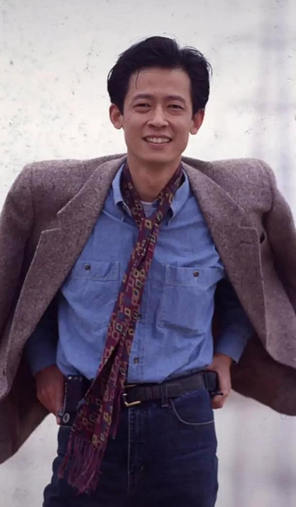 从中国不同年代的帅哥，看审美的演变（30 —— 80 年代）. 内地篇 - 34