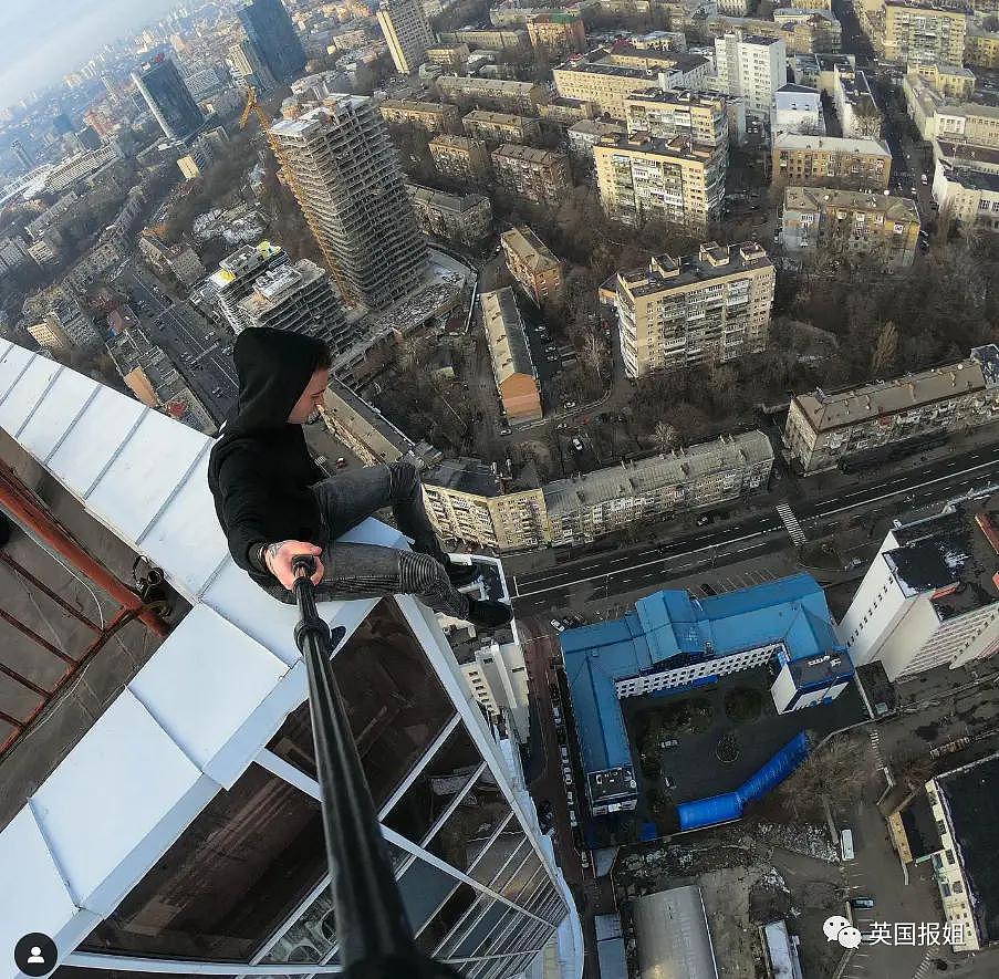法国网红爬 68 楼天台坠亡！以攀爬高楼闻名，曾敲打窗户求救 - 36