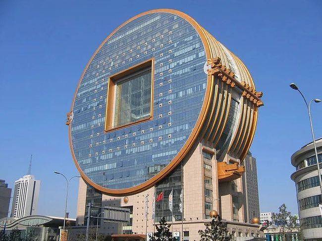 ​三河一​酒店，外形仿造“福禄寿”，丑到被评为中国最难看建筑 - 8