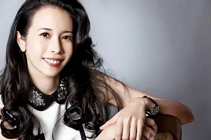 香港娱乐圈的第二眼美女，有人拉低 TVB 颜值 - 20