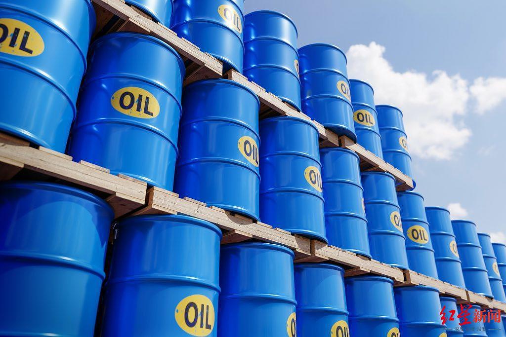 史无前例！美国释放 1.8 亿桶石油储备，库存将见底正在狂买俄石油！ - 1