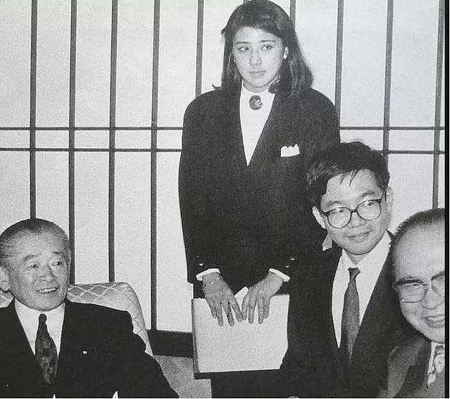 18岁考上哈佛，27岁成为外交官，嫁给日本皇太子后沦为“工具人” - 5