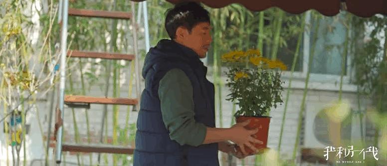 张颂文独居 14 年“农家院”被曝！摆满废品，满地落叶 - 18