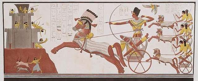 一尊半身像，尽显这位埃及法老的威严，难怪雪莱说他是万王之王 - 4