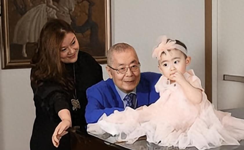 84 岁钢琴家刘诗昆又添一子，三婚妻子相差 37 岁，计划生三胎 - 8