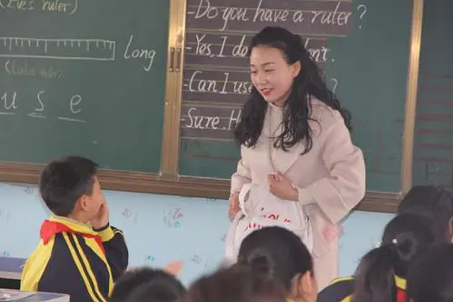 7年前，湖南38岁女教师倒追大27岁环卫工人，如今两人生活怎样？ - 5