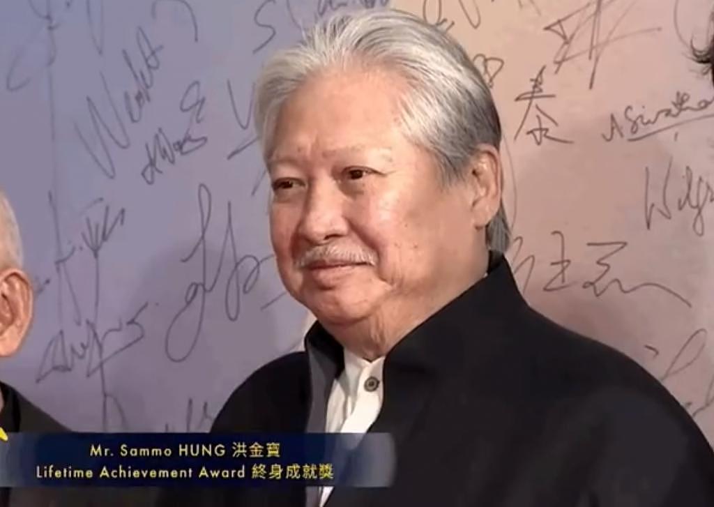 亚洲电影大奖红毯：洪金宝满头白发，香港 90 后男演员撞脸朱一龙 - 2