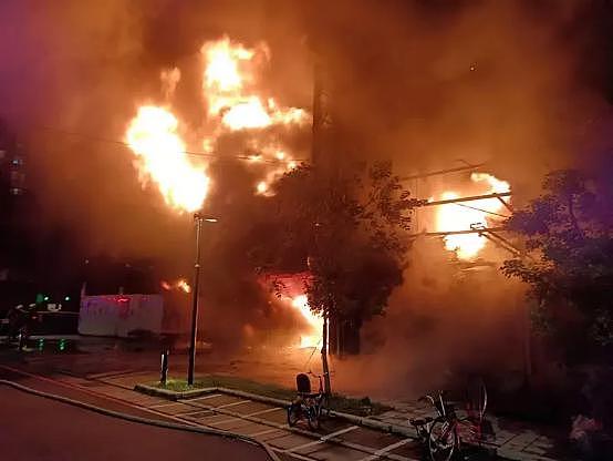台湾新竹市昨晚突发大火致 8 人死亡，纵火者疑因家庭争吵而放火 - 2