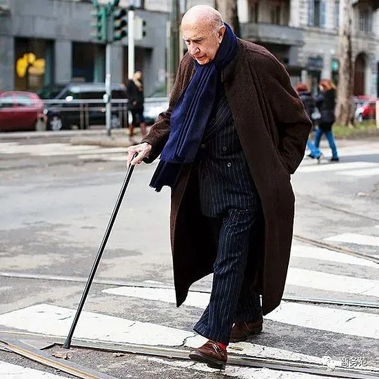 91岁“意大利最时髦男人”去世 有钱男人都爱意大利男装？ - 59