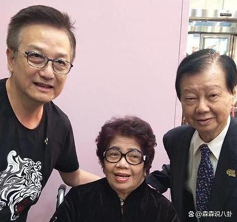 陈百强妈妈姚喜莲因肺癌去世享年 85 岁，将运回香港与儿子同葬一地 - 14