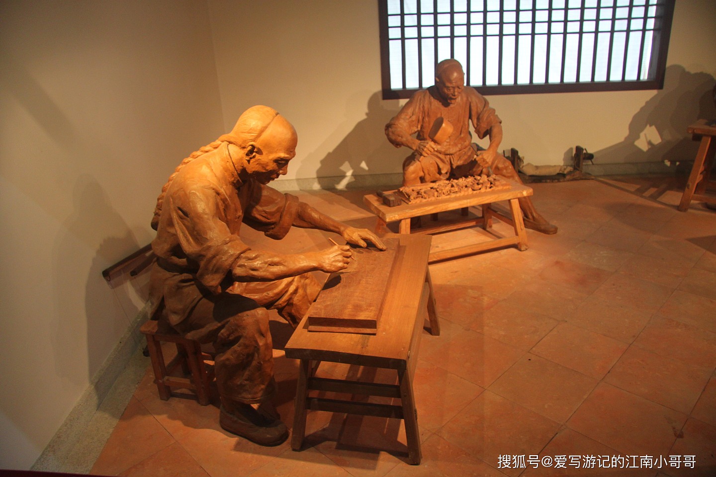 在广博潮州木雕展馆，欣赏木雕制作精湛的工艺技法和丰富的题材 - 2