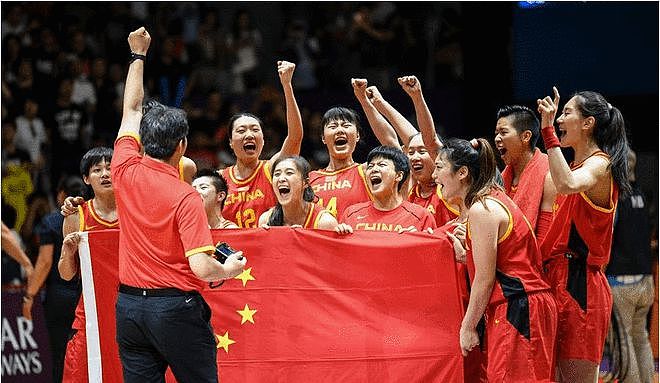 23次失误成命门,中国女篮告别东京,姑娘们的臂章上又多了一颗星 - 10