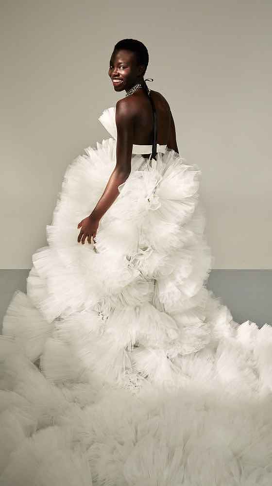 In Full Bloom：德国婚纱Kaviar Gauche全新系列，让婚服不只梦幻且充满个性 - 17