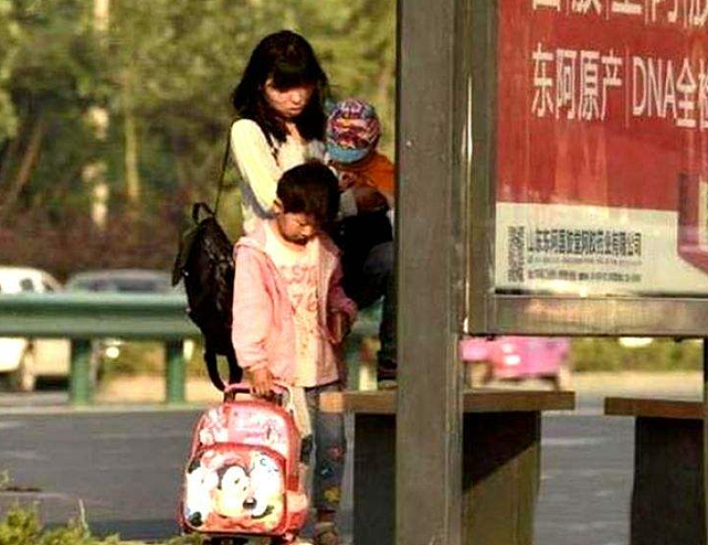 23岁桂林女子嫁给二婚富豪，生下三胎后被嫌弃，后来带娃改嫁民工 - 14