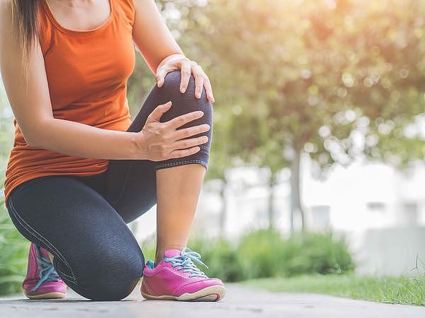 运动过后，膝盖隐隐作痛？或与这些因素有关，要及时检查 - 2