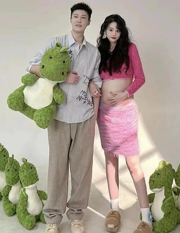 赵本山女儿怀孕 8 个月晒孕期写真，花上百万买婴儿衣物 - 1