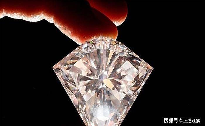 为什么钻石能被铁锤砸烂？自然界中最坚硬的物质，难道不是钻石？ - 1