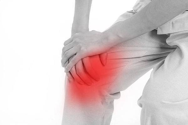 运动过后，膝盖隐隐作痛？或与这些因素有关，要及时检查 - 3