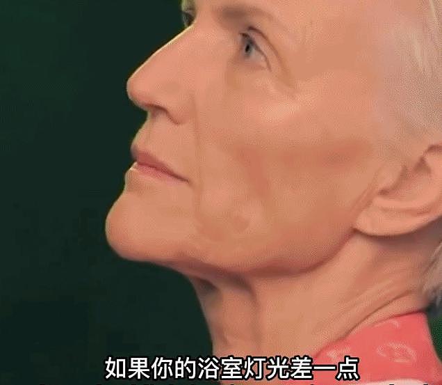 75 岁马斯克妈妈穿“中国风”美爆，身段仪态太好 - 37