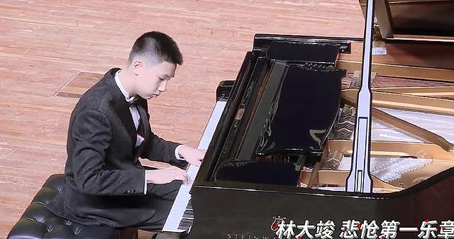 林永健儿子参加钢琴比赛 林大竣长高变瘦不少 - 5