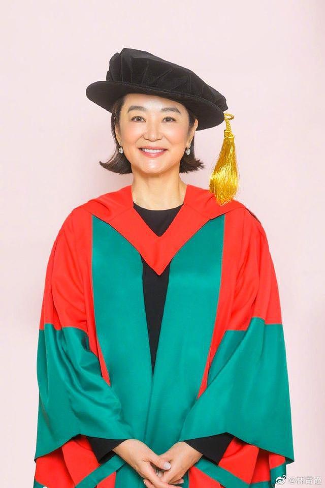 林青霞获香港大学荣誉博士学位 称要做对社会有意义的事 - 3