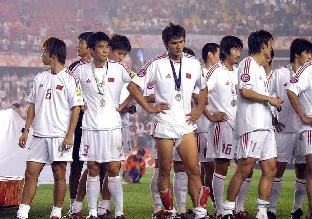 国足的亚洲杯往事：曾在家门口饮恨丢冠，如今却只能力求出线 - 9