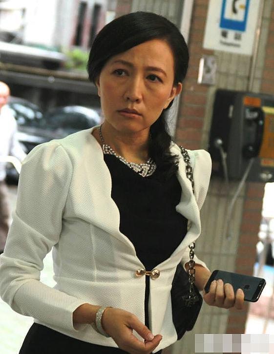 51 岁女演员洪绮阳被发现死于家中，未婚无子一个人孤独离去 - 2