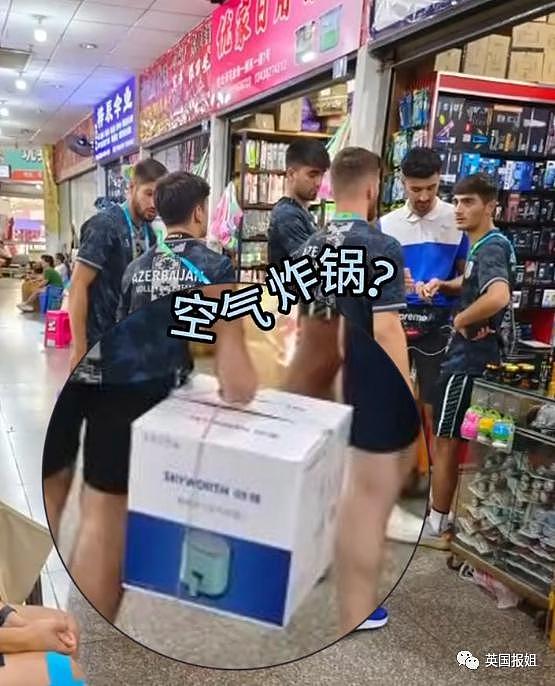 外国运动员在成都吃火锅学划拳看熊猫，网友：你们是来旅游的 - 15