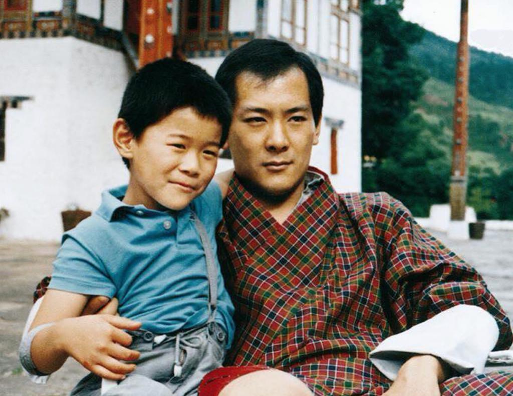 亚洲颜值天花板的不丹王室，一生爱一人的故事是真的吗 - 43