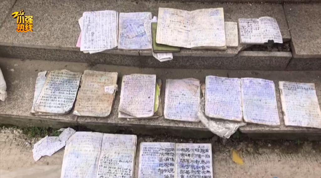 杭州桥洞下住着一个流浪汉，身边放了一摞书！他的经历让人唏嘘… - 7