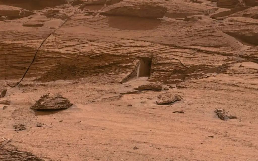 火星惊现「神秘入口」？好奇号发现了一道“门” - 14