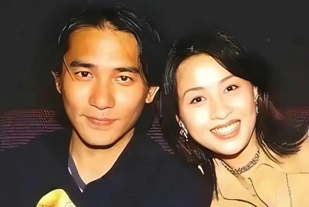 61 岁梁朝伟的婚姻谜团：与刘嘉玲分居多年，他最爱的人是谁 - 2