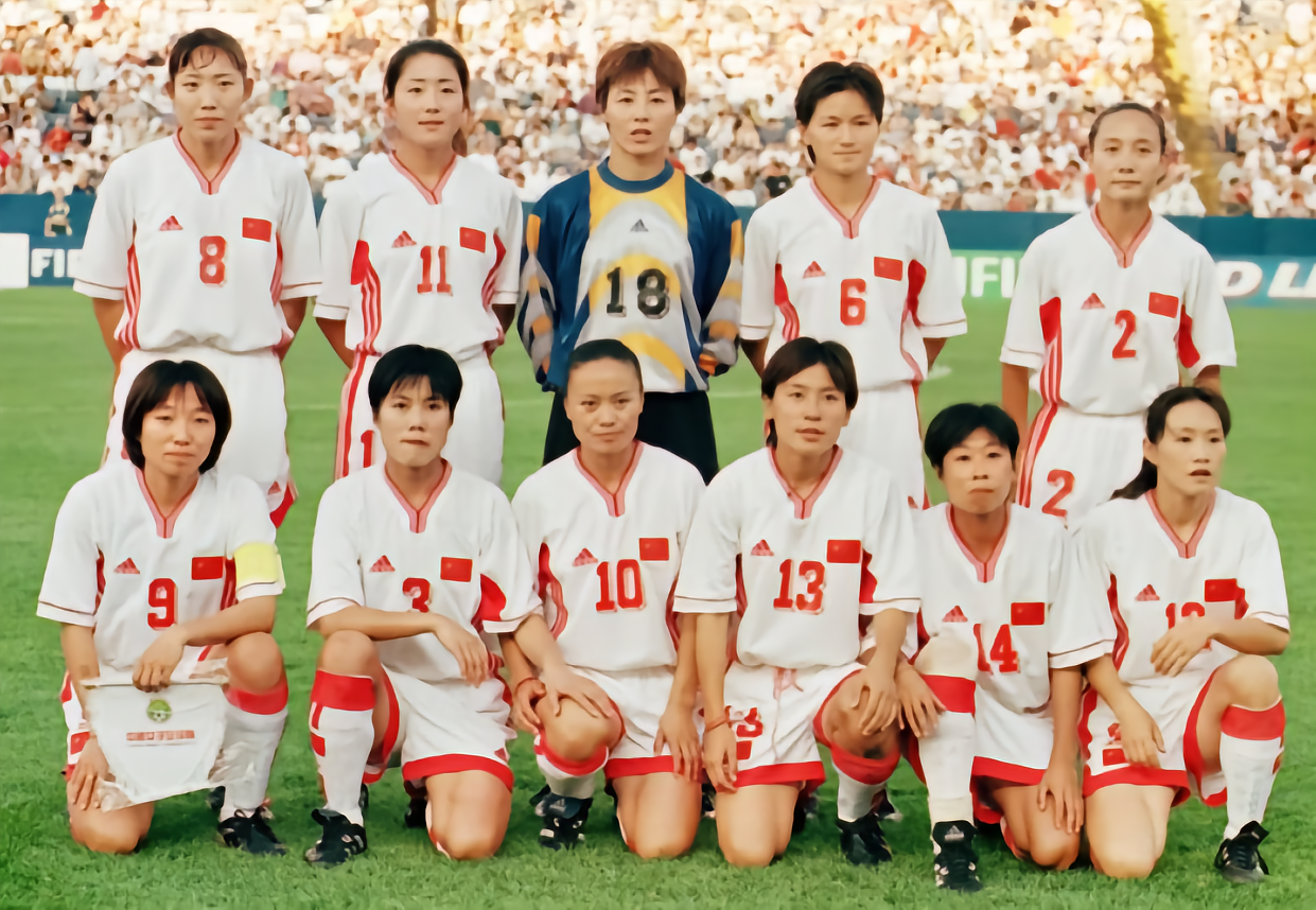 中国女足史话：99年女足世界杯，铿锵玫瑰热血抗美 - 4