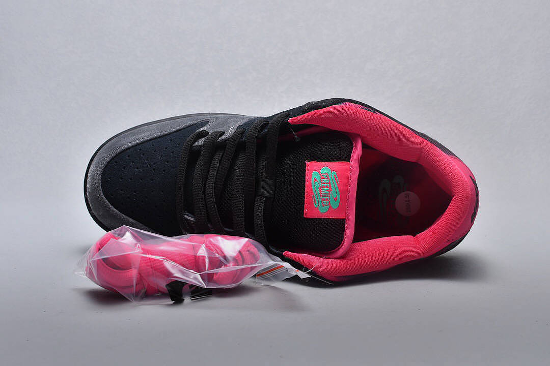 耐克 Premier x Nike SB Dunk Low Yeezy 北极光黑粉银河夜光板鞋 - 6