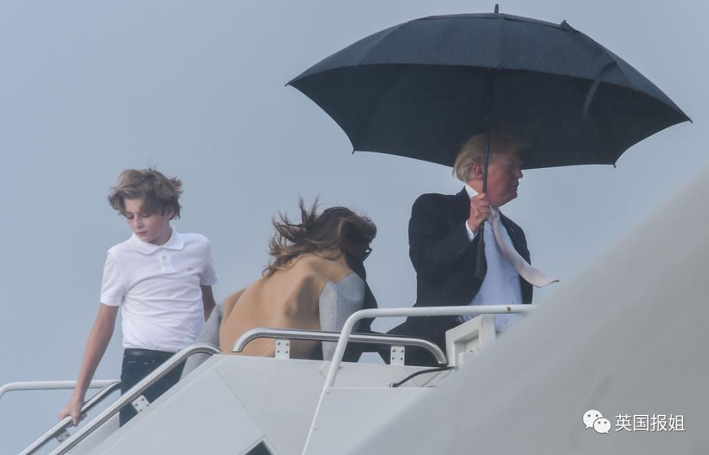 韩国总统爱妻人设崩塌！抢走雨伞让妻子淋雨，网友狠嘲：跟川普一模一样！ - 28