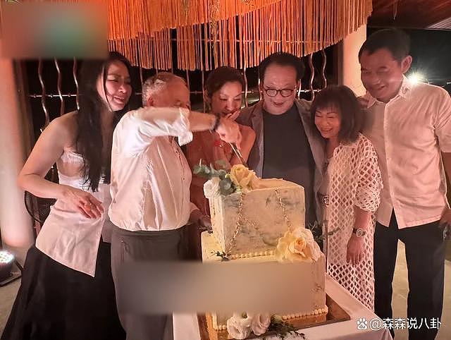 61 岁杨紫琼回娘家与 77 岁丈夫补办婚宴，发表誓言一度落泪 - 12