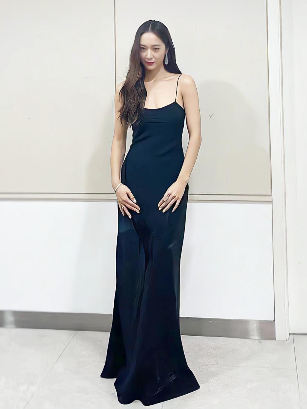 韩国女明星是对漂亮的礼服过敏吗？ - 90