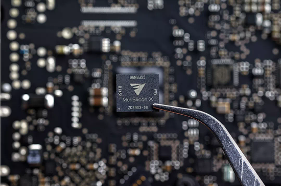 OPPO官宣：未来科技大会2022发布第二款自研芯片 - 2